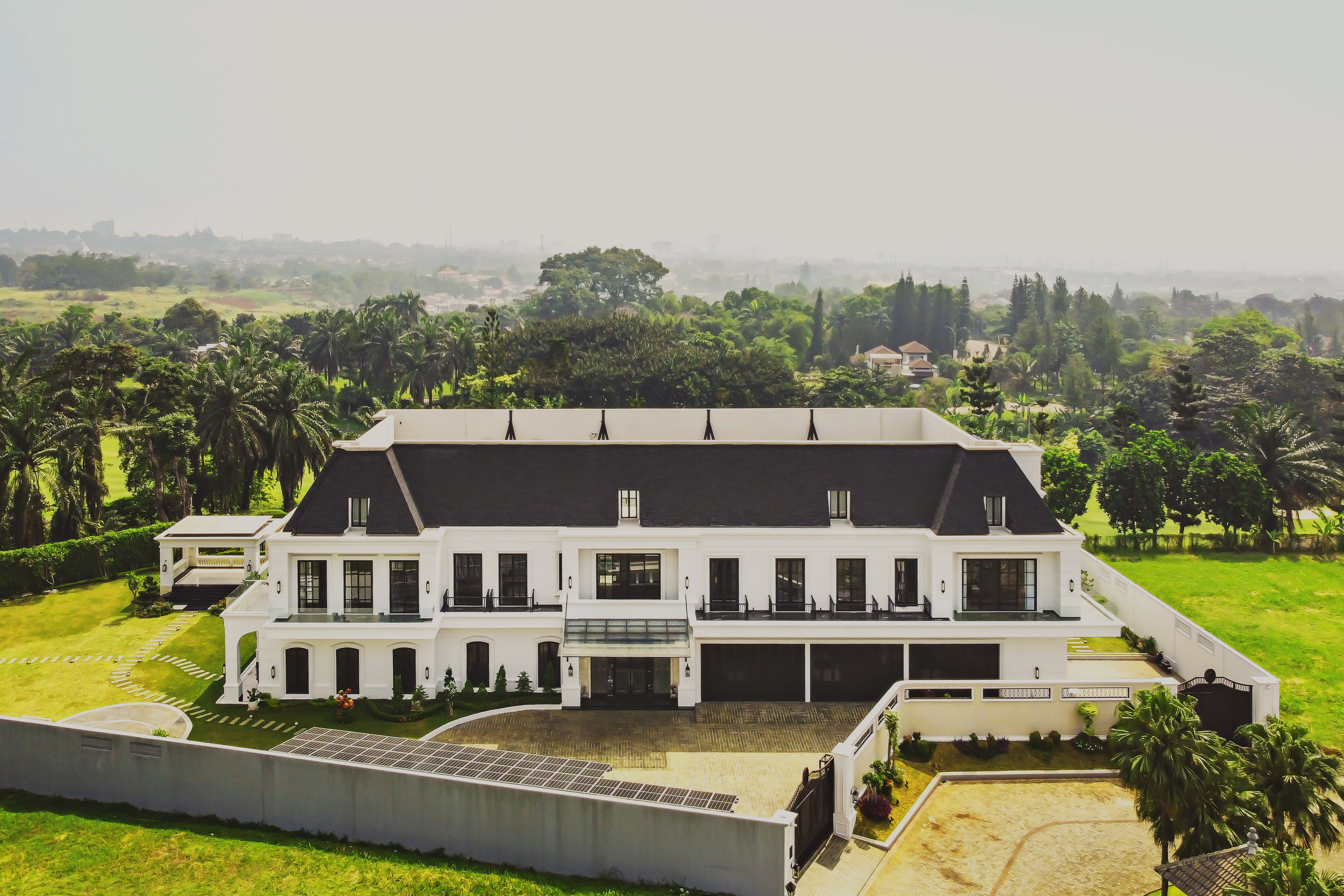 SL MANSION - Exterior